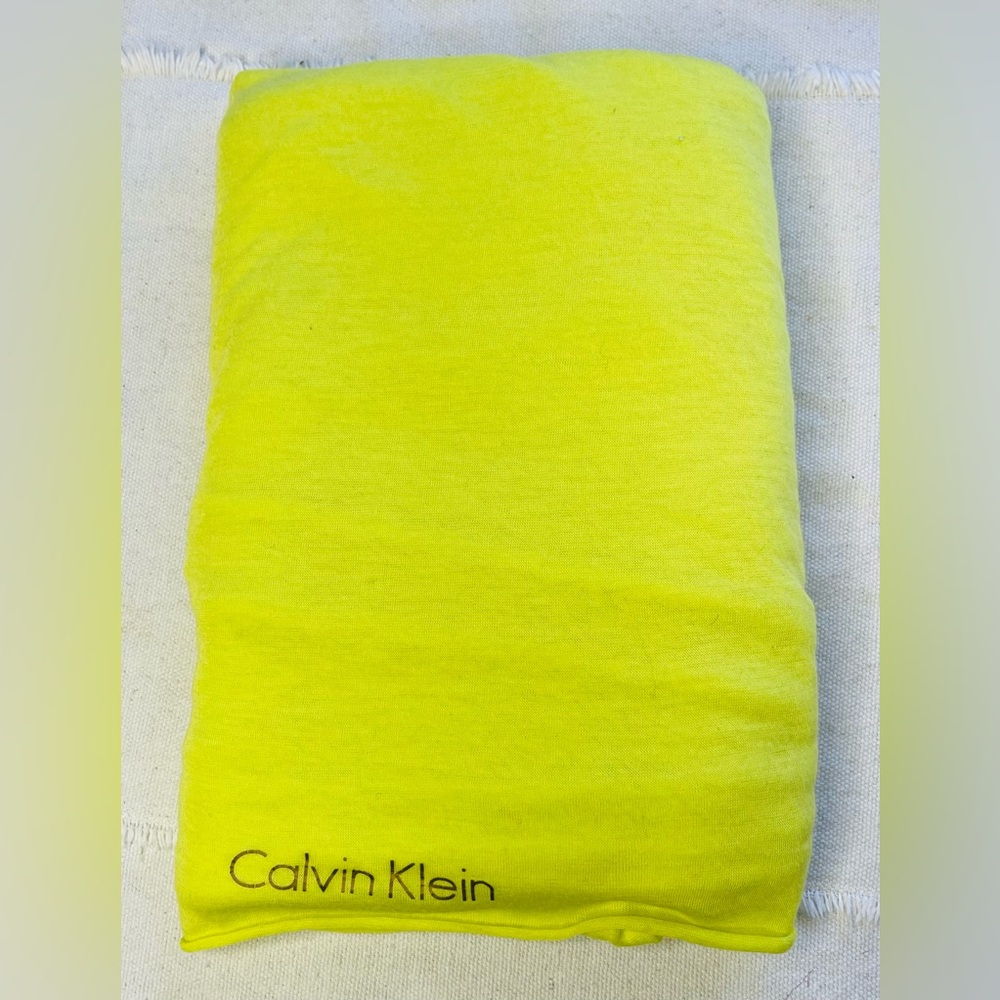 Calvin Klein Loop Infinity scarf neon yellow